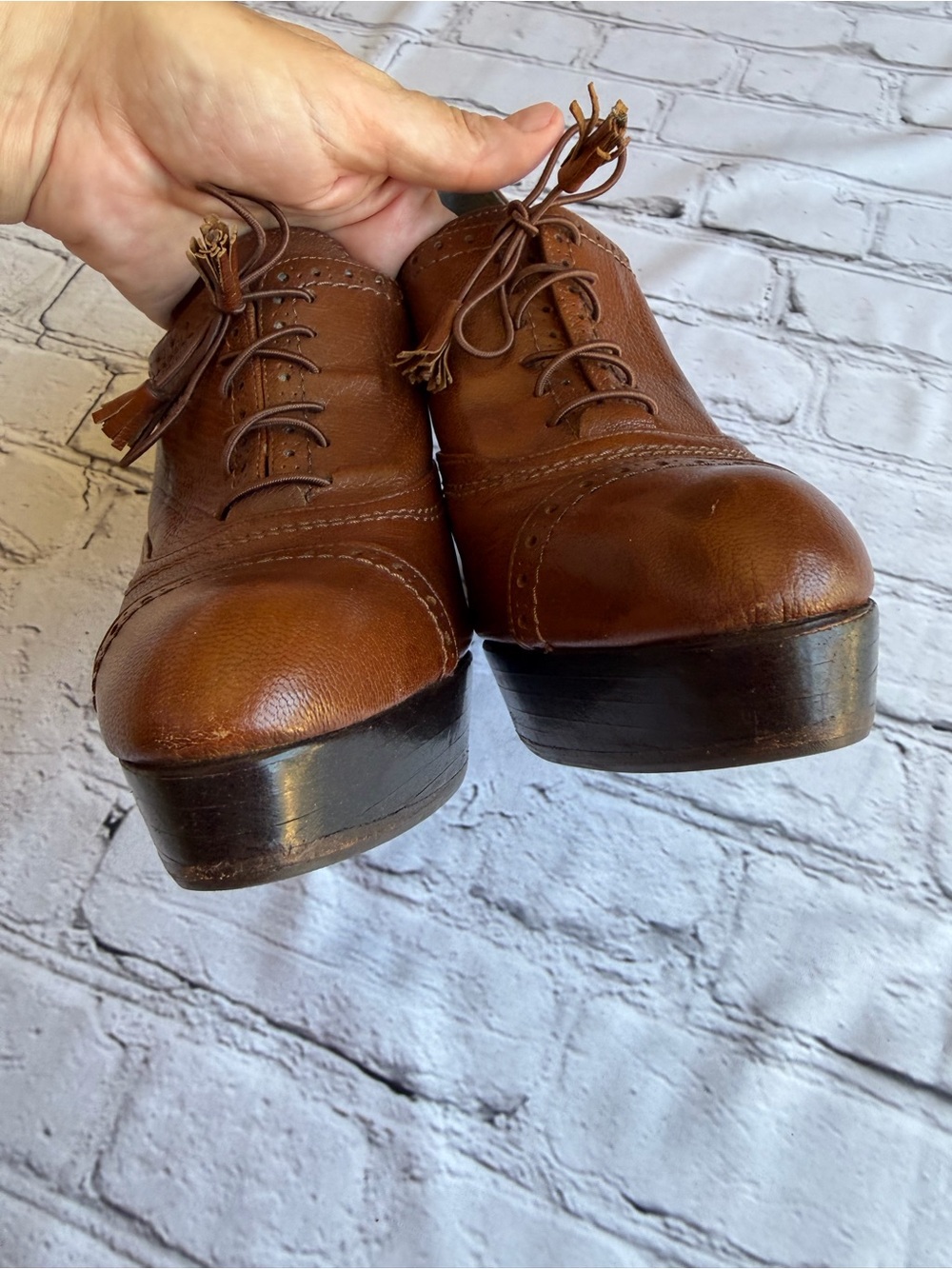 Stuart Weitzman Oxford Heels 8.5N Heels Regency Heritage Leather Academia EUC - Picture 4 of 16